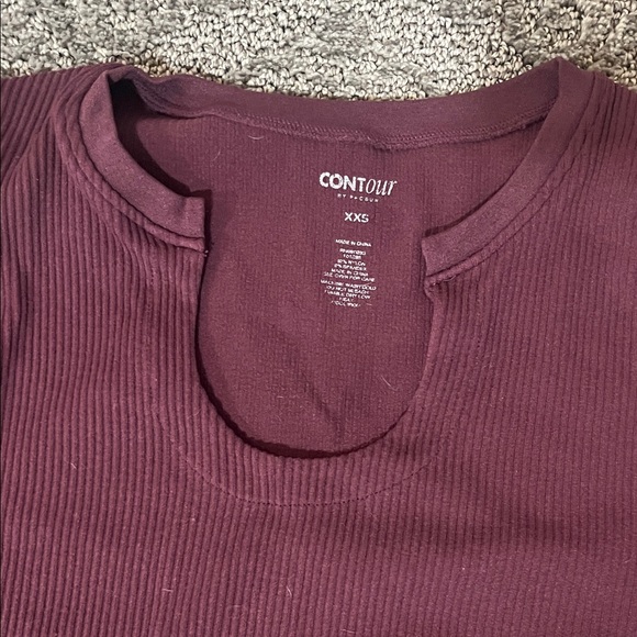 CONTout Burgundy Top xxs - Picture 2 of 3